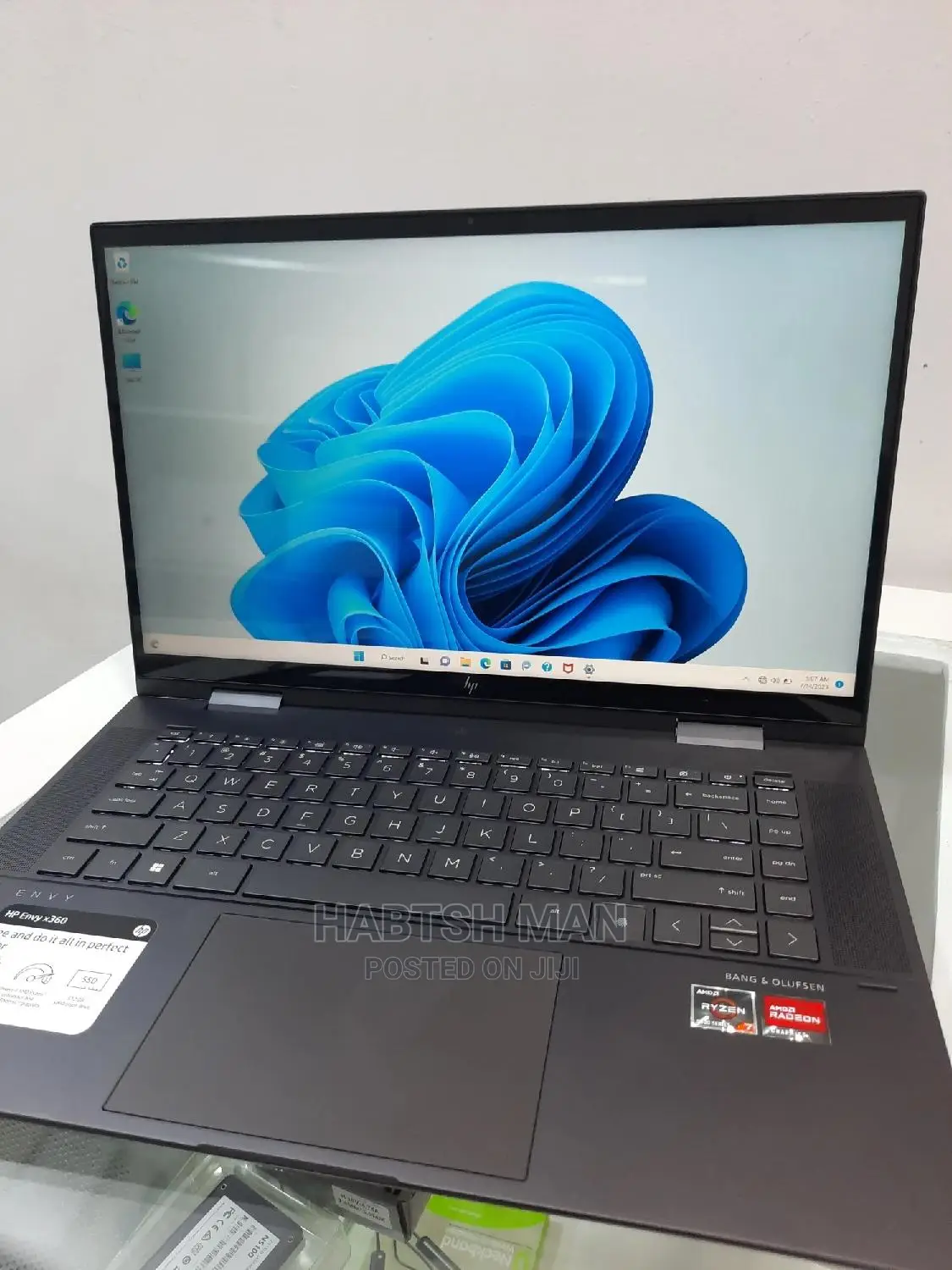New Laptop HP Envy X360 16GB AMD Ryzen 7 SSD 512GB