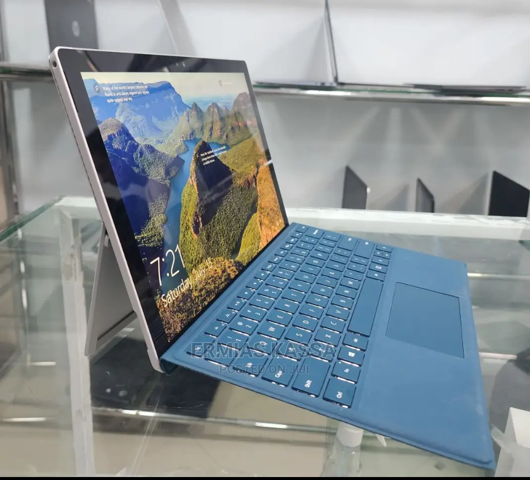 New Laptop Microsoft Surface Laptop 5 8GB Intel Core I5 SSD 256GB