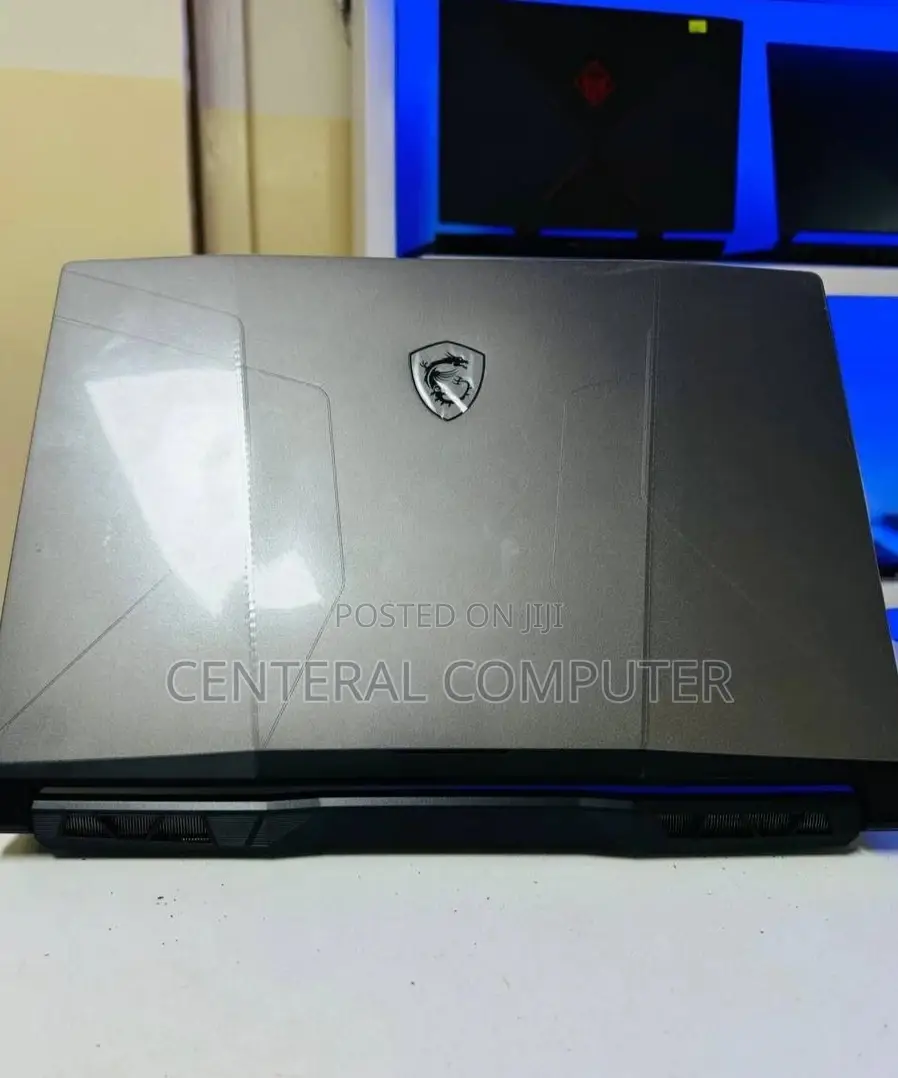 New Laptop MSI Pulse GL66 8GB Intel Core I5 SSD 512GB
