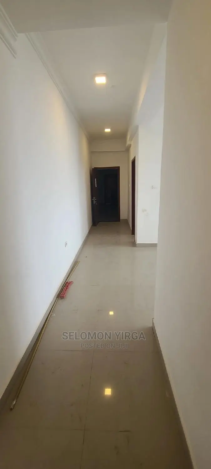 2bdrm Apartment in አድስ አበባ, Bole for rent