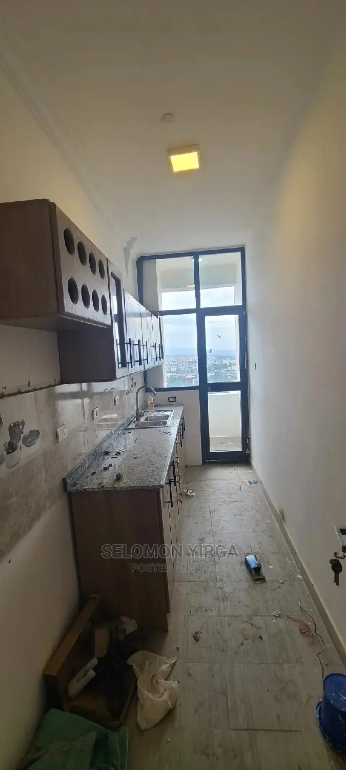 2bdrm Apartment in አድስ አበባ, Bole for rent