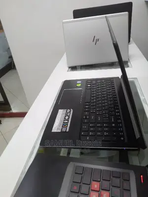 New Laptop Acer Aspire 5 8GB Intel Core I5 HDD 1T