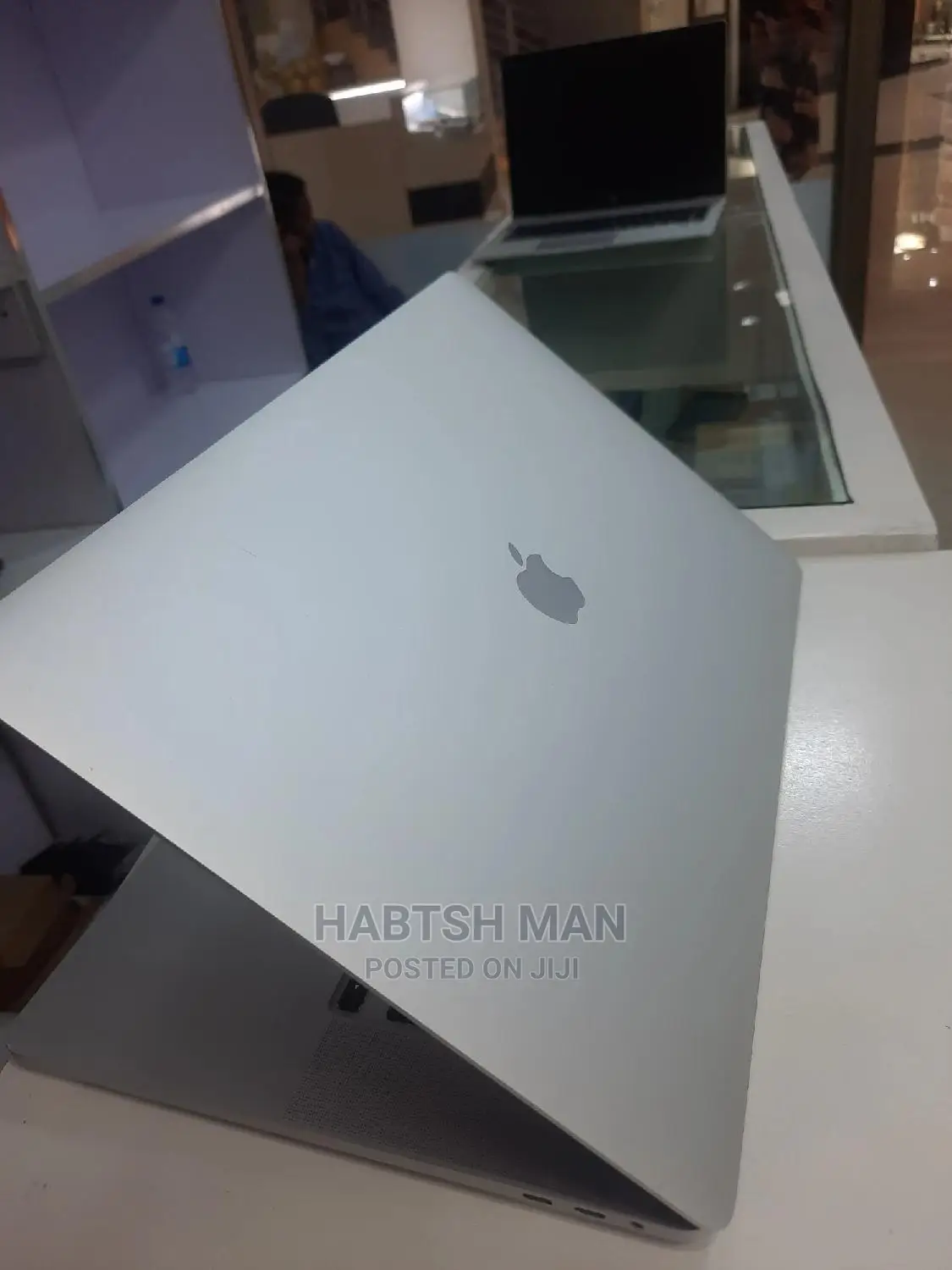 New Laptop Apple MacBook Pro 2019 32GB Intel Core I9 SSD 1T