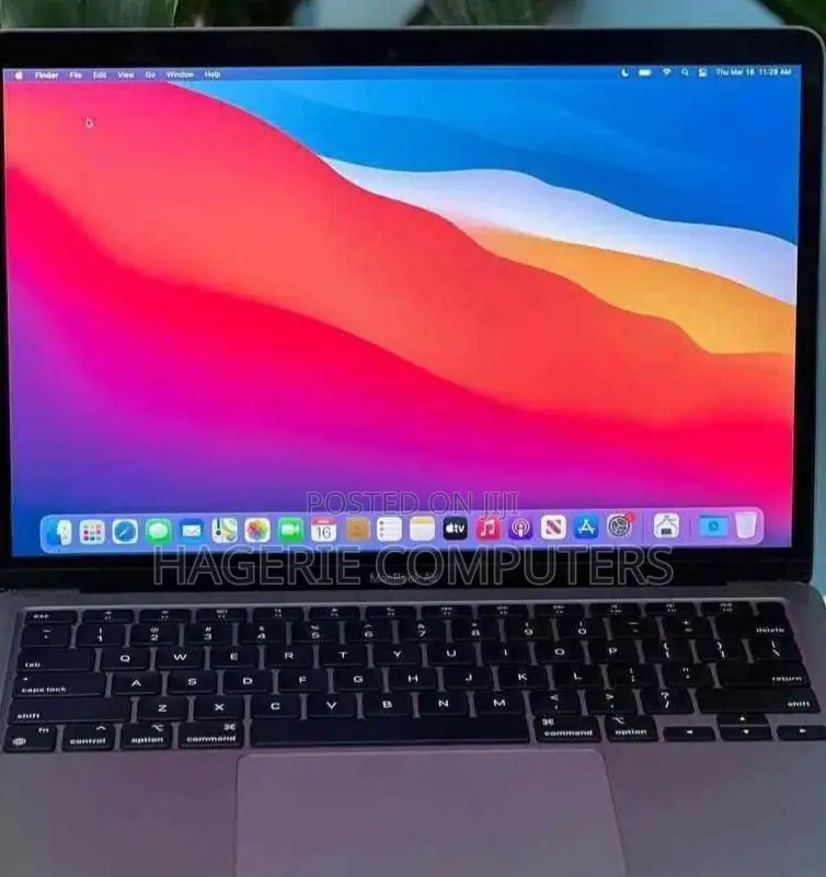 New Laptop Apple MacBook Pro 2020 8GB Apple M1 SSD 256GB