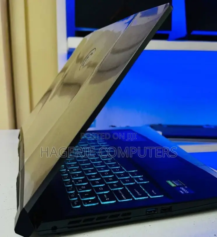 New Laptop MSI Pulse GL66 8GB SSD 512GB