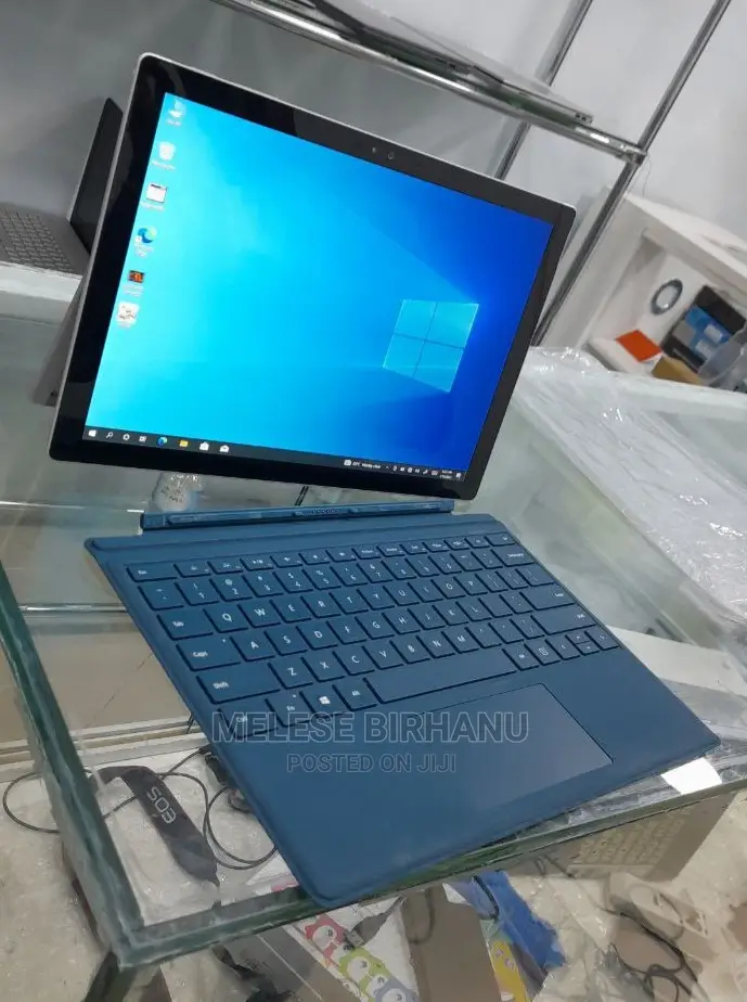 New Laptop Microsoft Surface Pro 8GB Intel Core i5 SSD 256GB