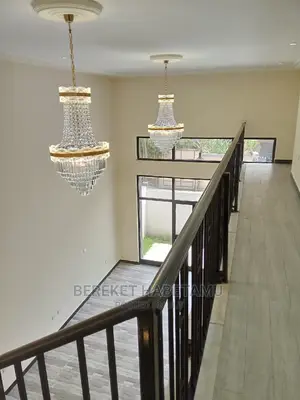 6bdrm House in ላፍቶ, Nifas Silk-Lafto for sale