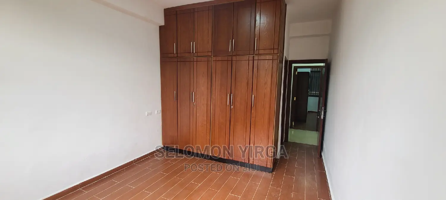 2bdrm Apartment in አድስ አበባ, Bole for rent