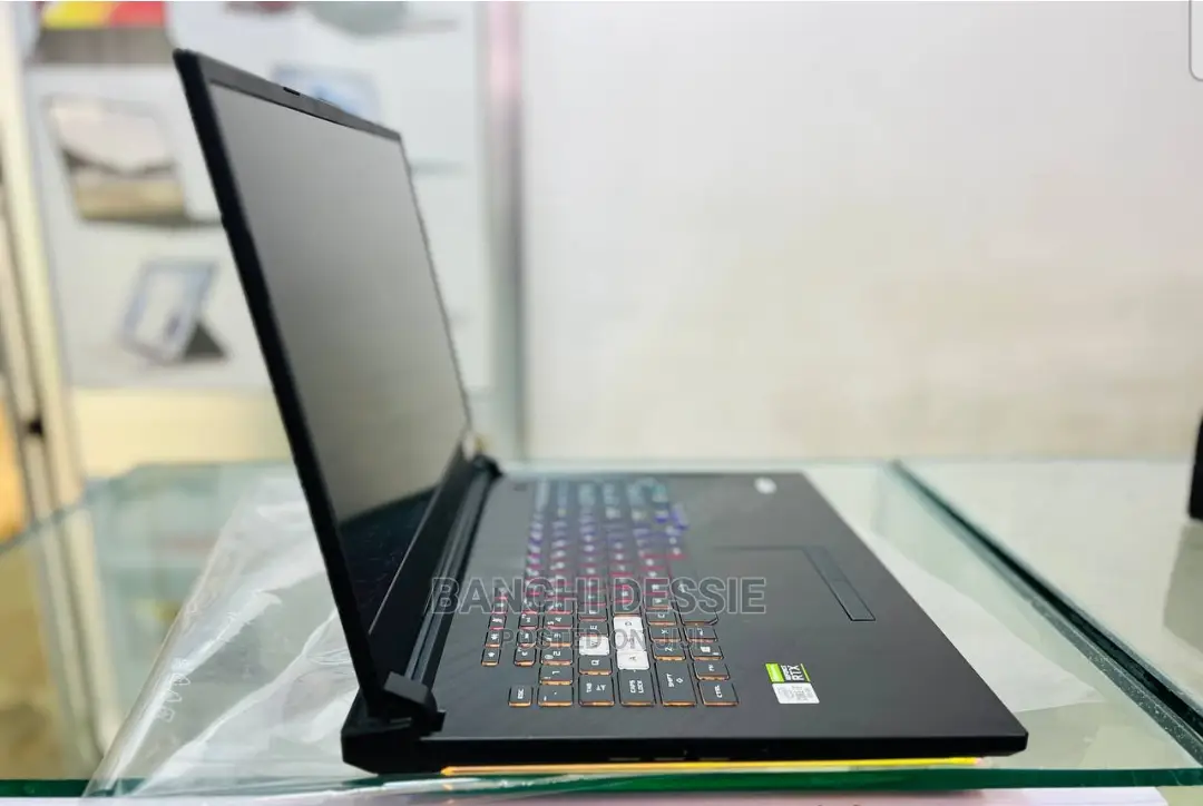 New Laptop Asus ROG Strix G15 16GB Intel Core I7 SSD 512GB