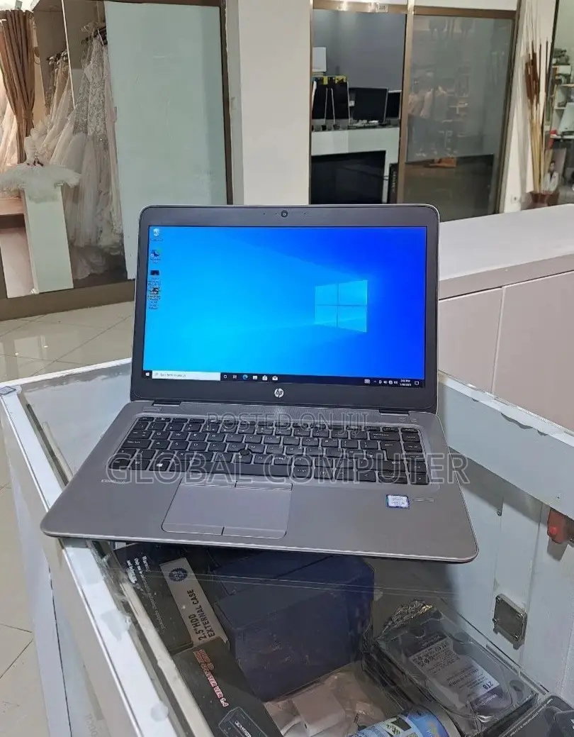 New Laptop HP 8GB Intel Core I7 HDD 1T