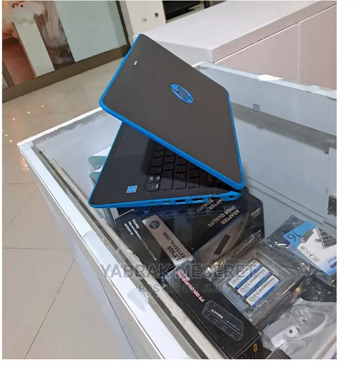 New Laptop HP ProBook 11 X360 8GB Intel Core 2 Quad SSD 256GB