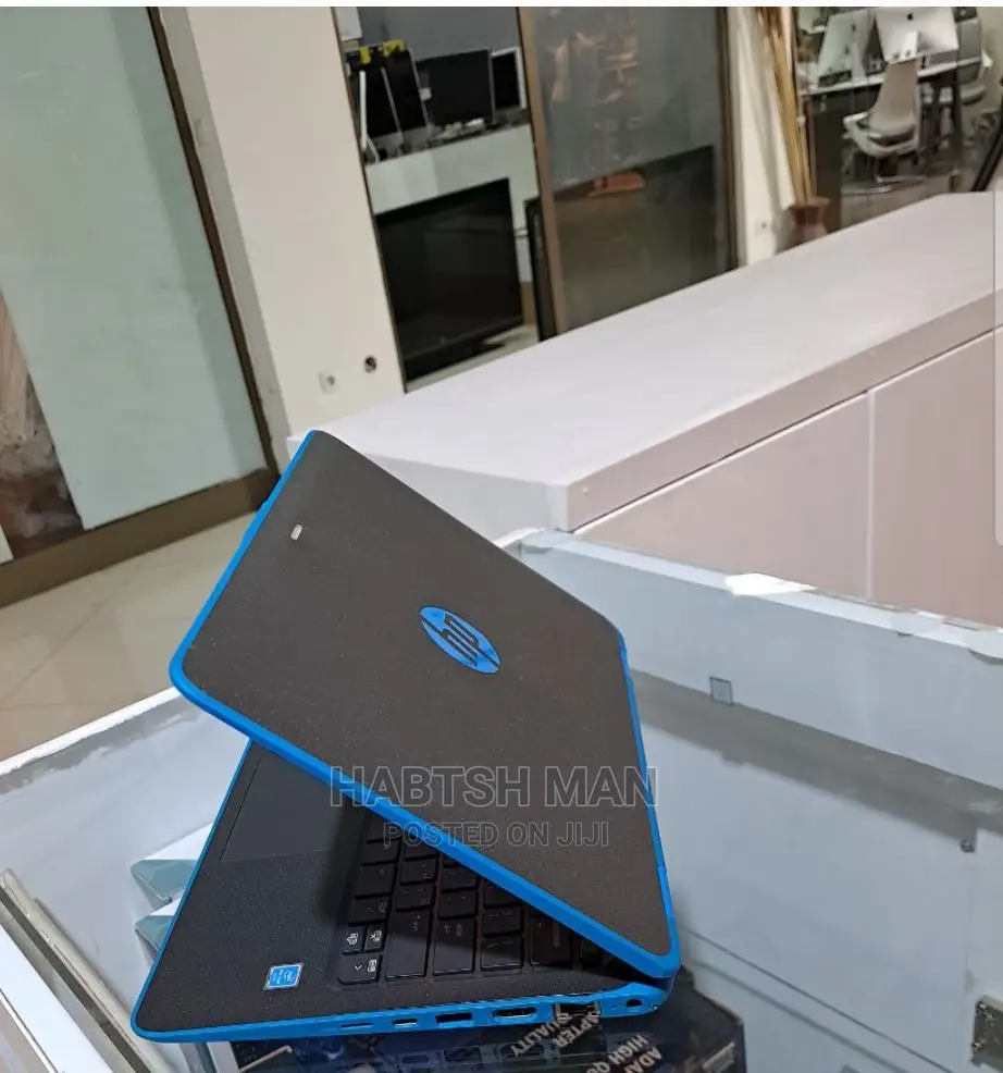 New Laptop HP ProBook 11 X360 4GB Intel Core 2 Quad SSD 256GB