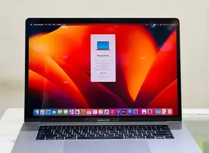Photo - New Laptop Apple MacBook Pro 2017 16GB Intel Core I7 SSD 512GB