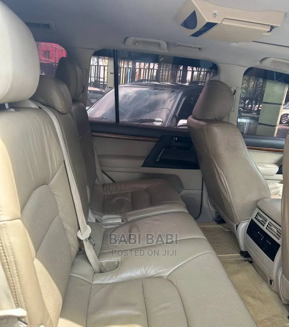 Toyota Land Cruiser 2020 White