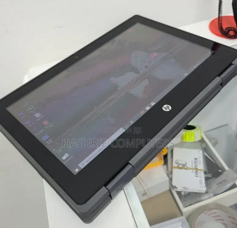 New Laptop HP X360 310 G2 8GB Intel Core I3 SSD 256GB