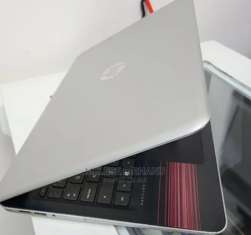 New Laptop HP Pavilion 15 8GB Intel Core i7 HDD 1T