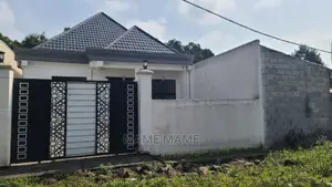 3bdrm Villa in Addis Abeba, Nifas Silk-Lafto for sale
