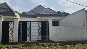 3bdrm Villa in Addis Abeba, Nifas Silk-Lafto for sale