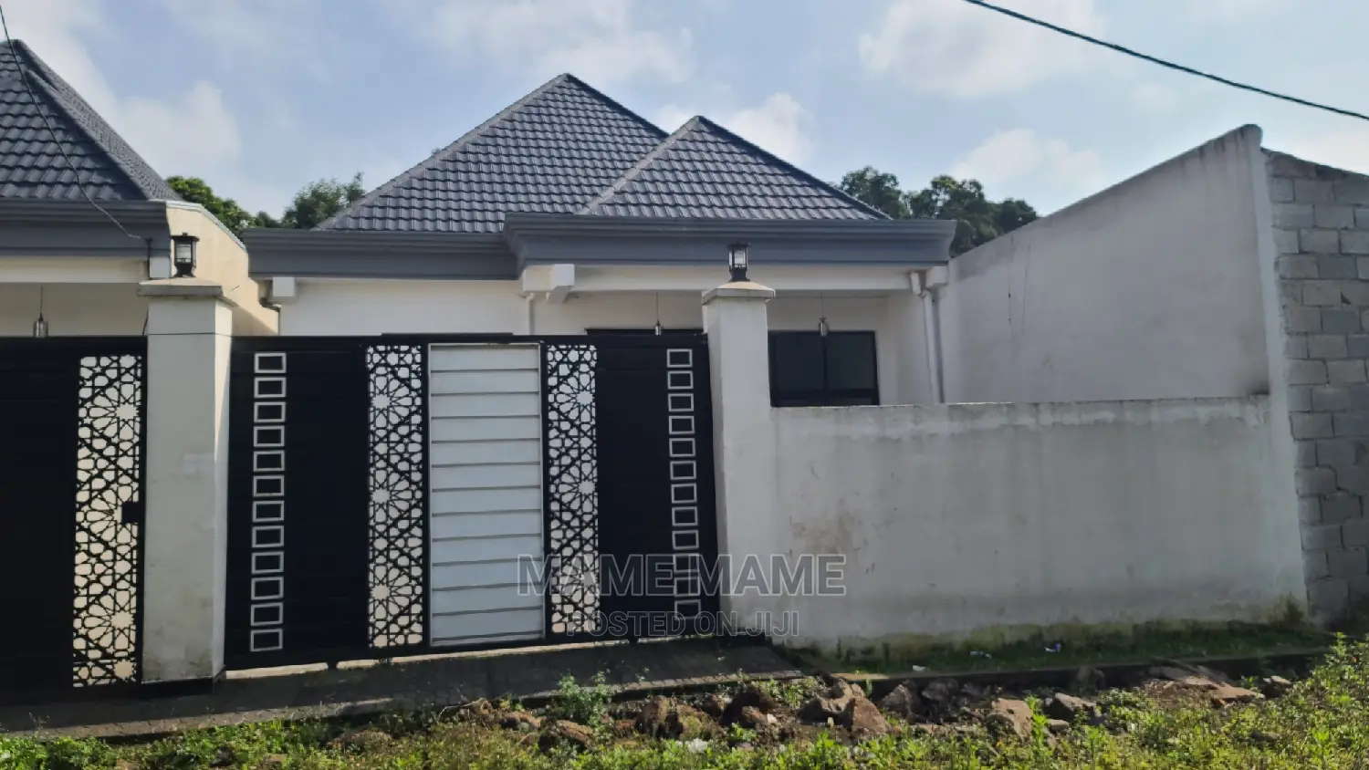 3bdrm Villa in Addis Abeba, Nifas Silk-Lafto for sale