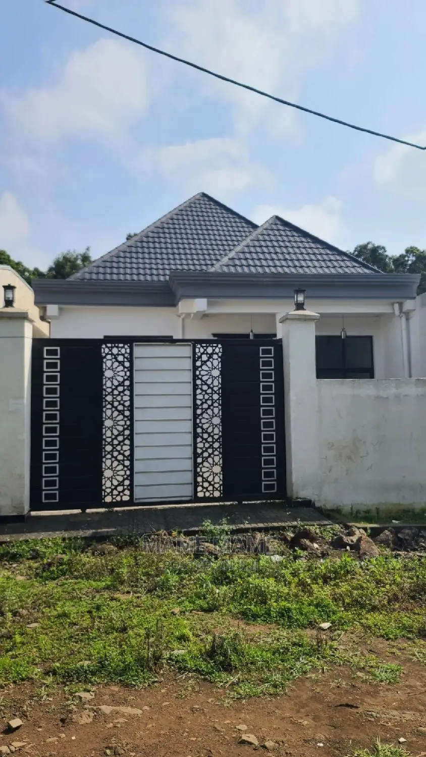 3bdrm Villa in Addis Abeba, Nifas Silk-Lafto for sale