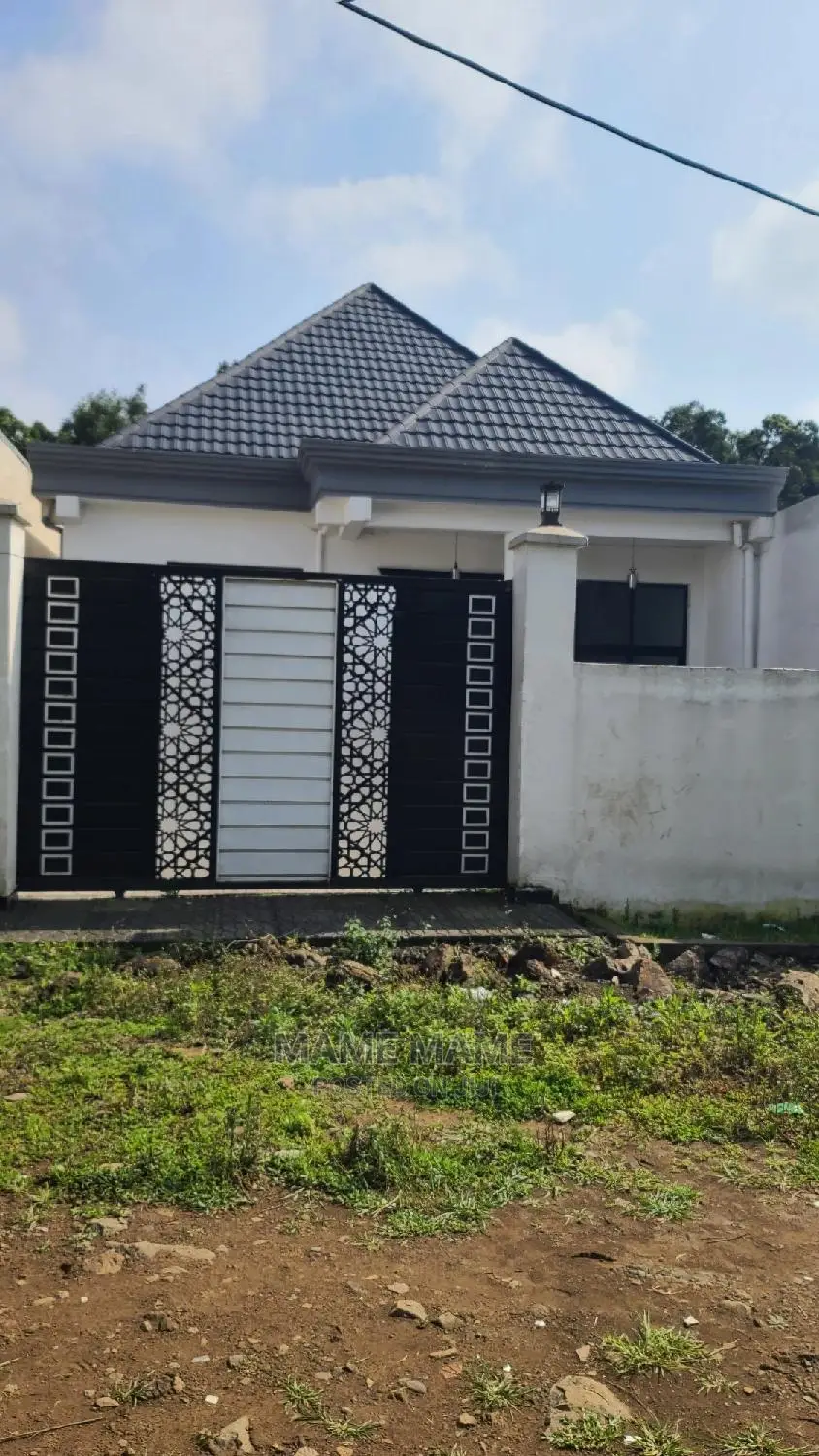 3bdrm Villa in Addis Abeba, Nifas Silk-Lafto for sale