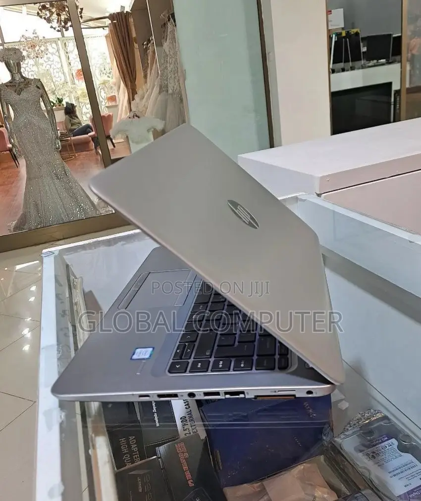 New Laptop HP EliteBook 840 8GB Intel Core I7 HDD 1T