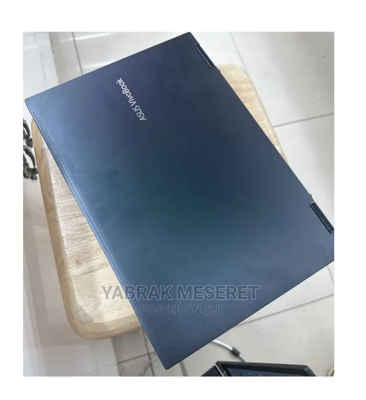 New Laptop Asus 16GB AMD Ryzen 7 SSD 512GB