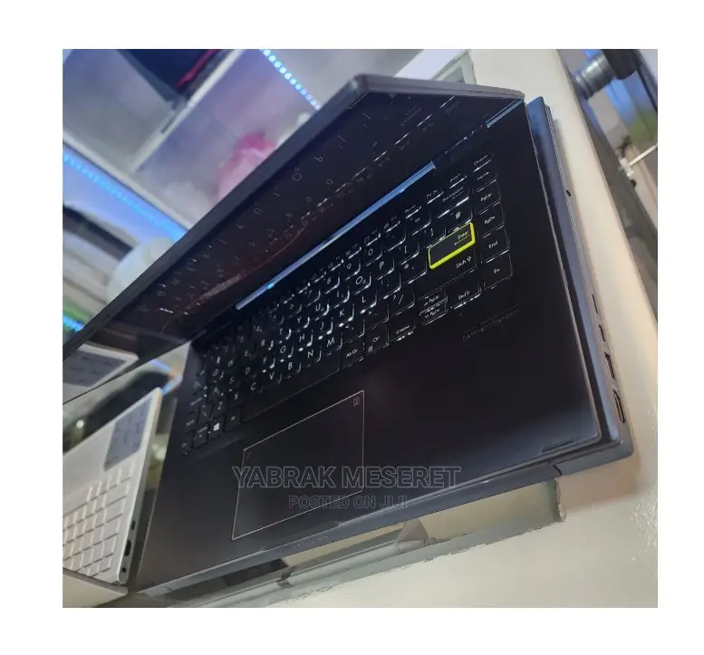 New Laptop Asus 16GB AMD Ryzen 7 SSD 512GB