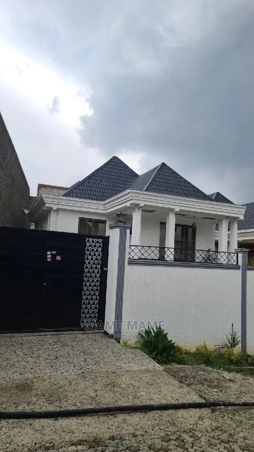 3bdrm Villa in Addis Abeba, Bole for sale