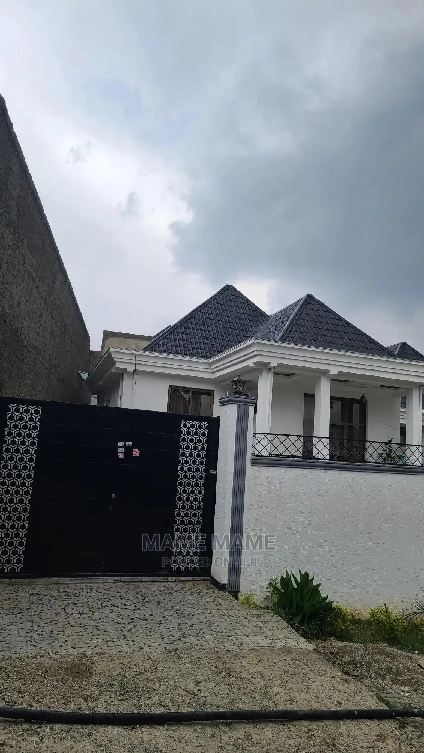 3bdrm Villa in Addis Abeba, Bole for sale
