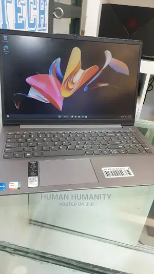New Laptop Lenovo Ideapad 3 12GB Intel Core i5 SSD 512GB