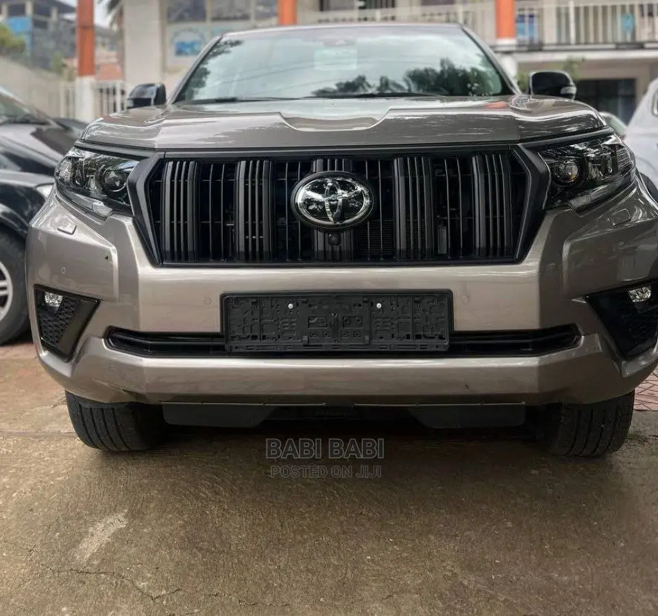 New Toyota Land Cruiser 2023 Gold