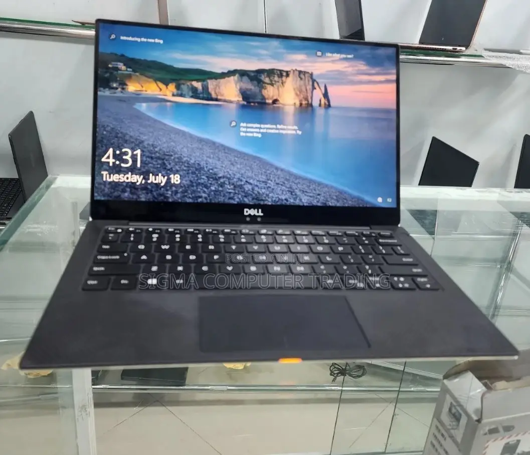 New Laptop Dell XPS 15 8GB Intel Core I5 SSD 512GB