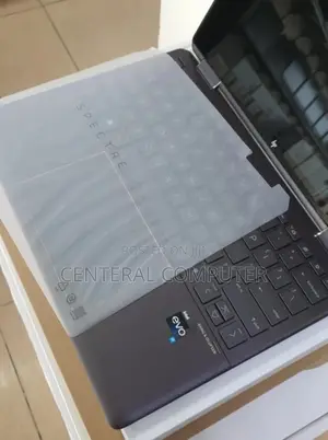 New Laptop HP Spectre 16GB Intel Core I7 SSD 512GB