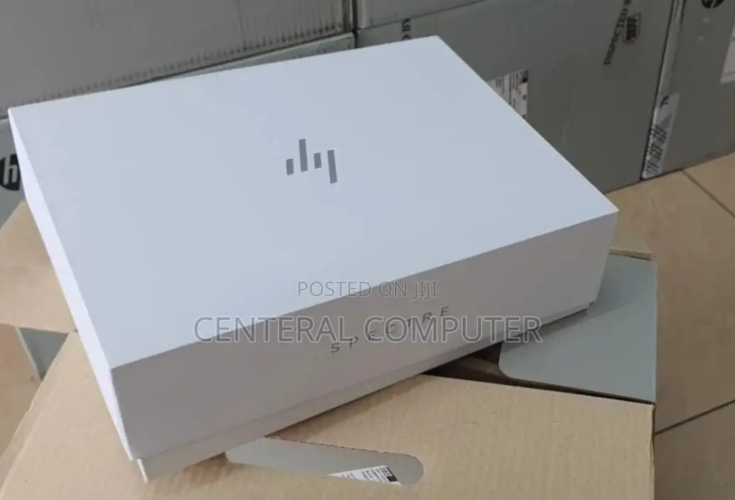 New Laptop HP Spectre 16GB Intel Core I7 SSD 512GB