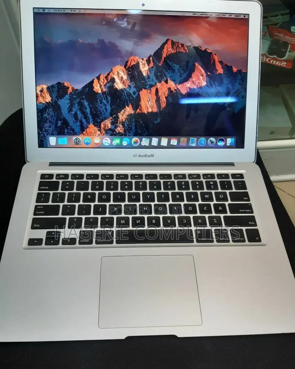 New Laptop Apple MacBook Air 2017 8GB Intel Core I5 SSD 512GB