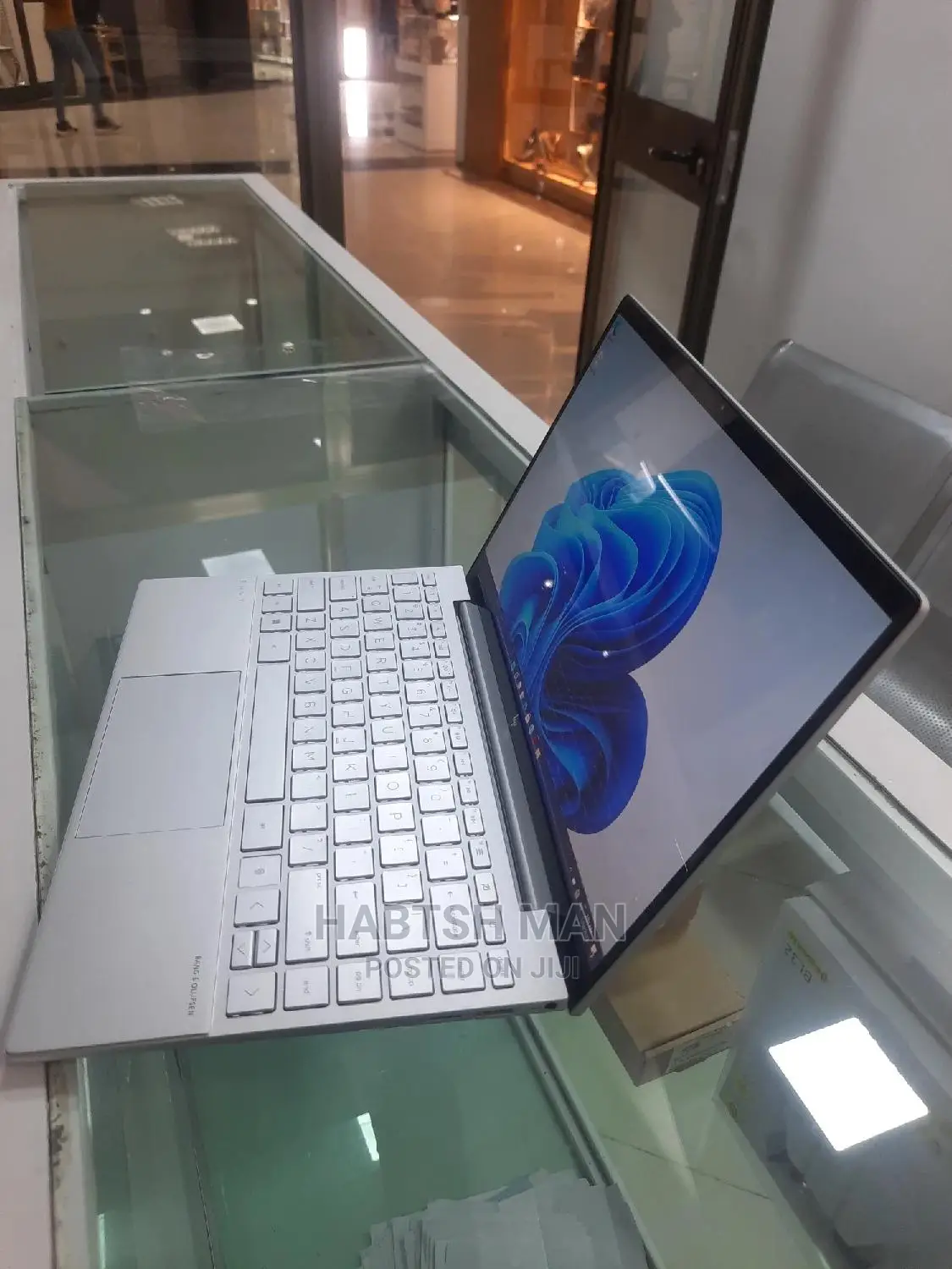 New Laptop HP Envy 13 16GB Intel Core I7 SSD 1T