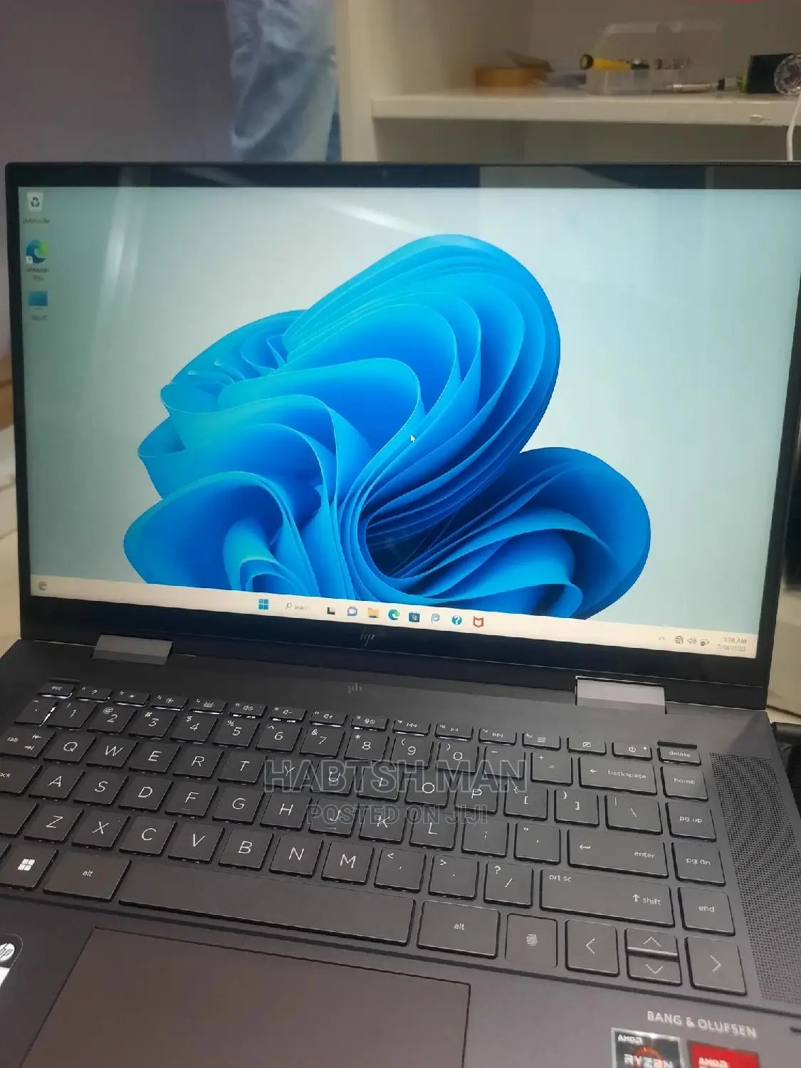 New Laptop HP Envy X360 16GB AMD Ryzen 7 SSD 512GB