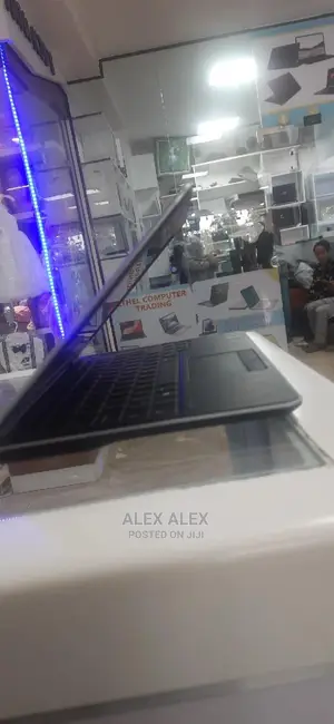 New Laptop Dell Inspiron 15 8GB Intel Core I5 SSD 250GB