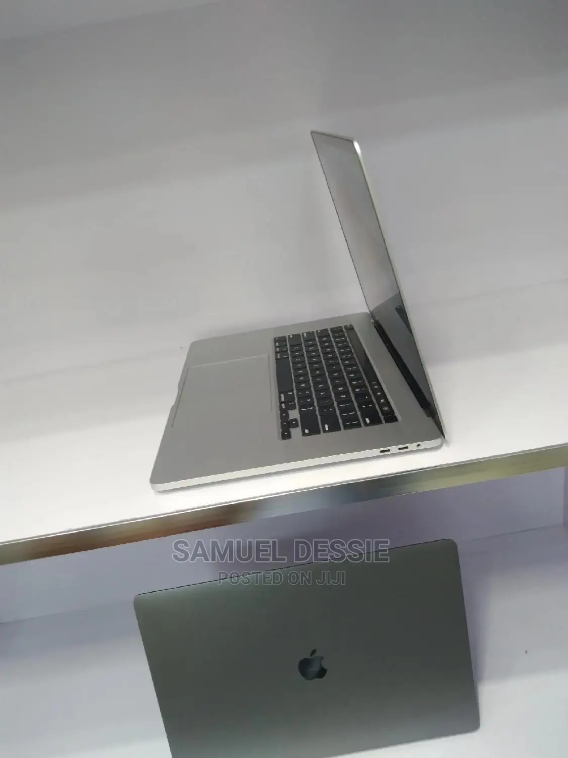 New Laptop Apple MacBook Pro 2019 16GB Intel Core I9 SSD 1T