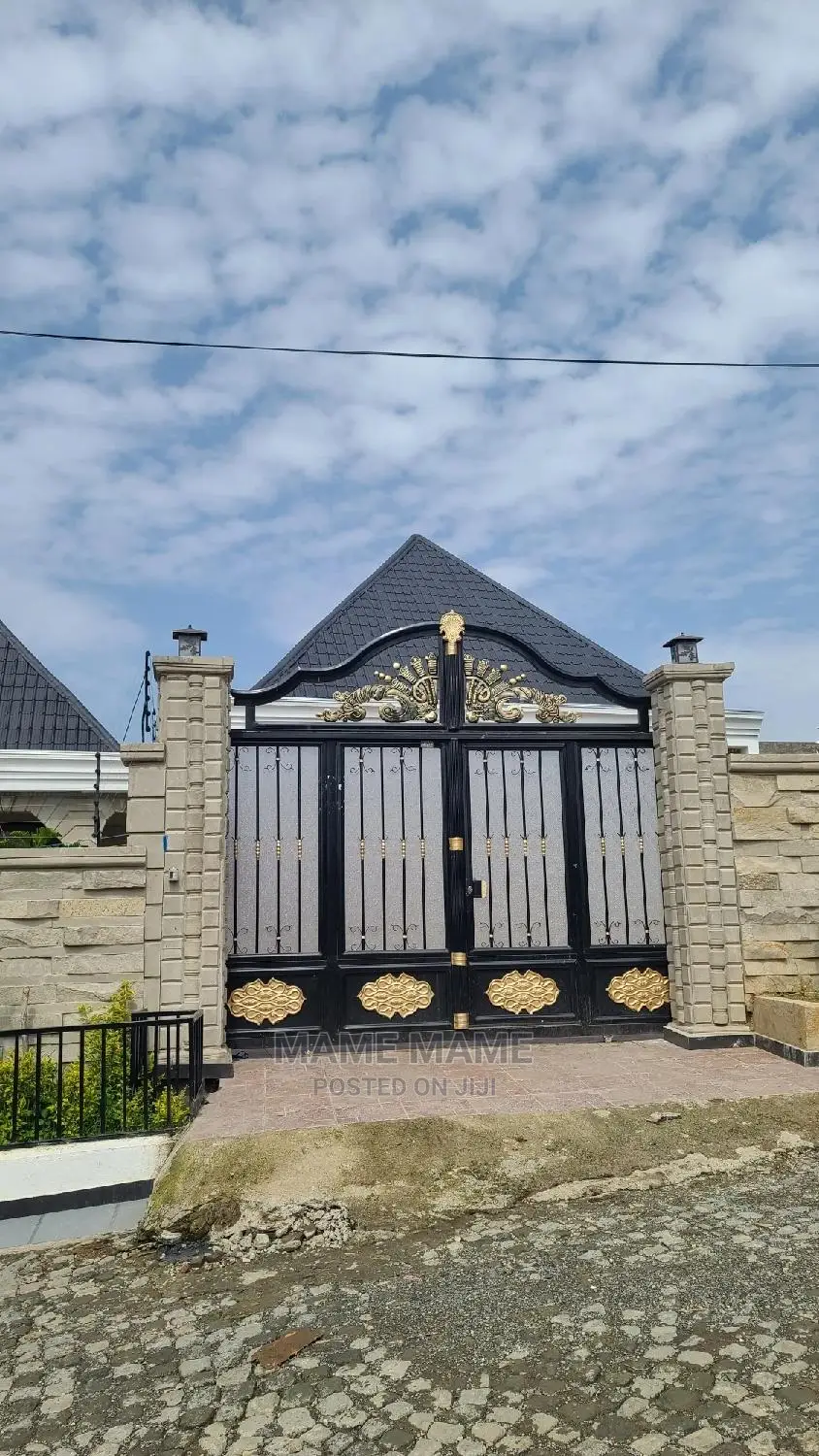 4bdrm Villa in Addis Abeba, Bole for sale