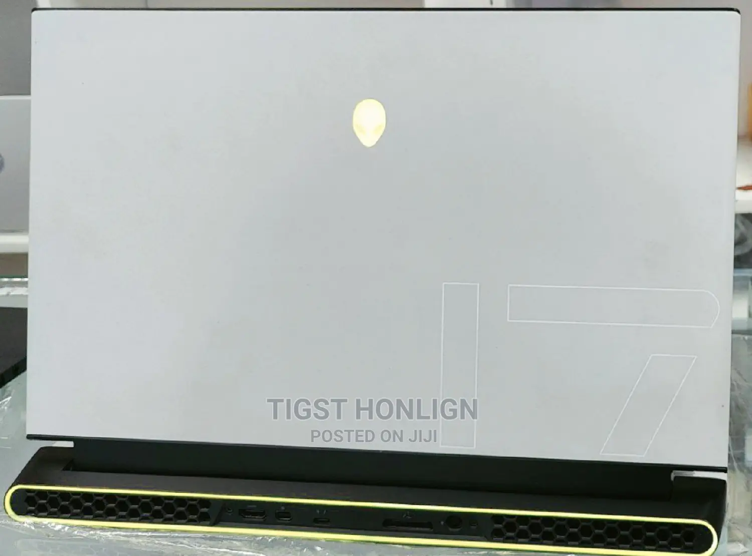 New Laptop Alienware Area-51m 32GB Intel Core I7 SSD 1T