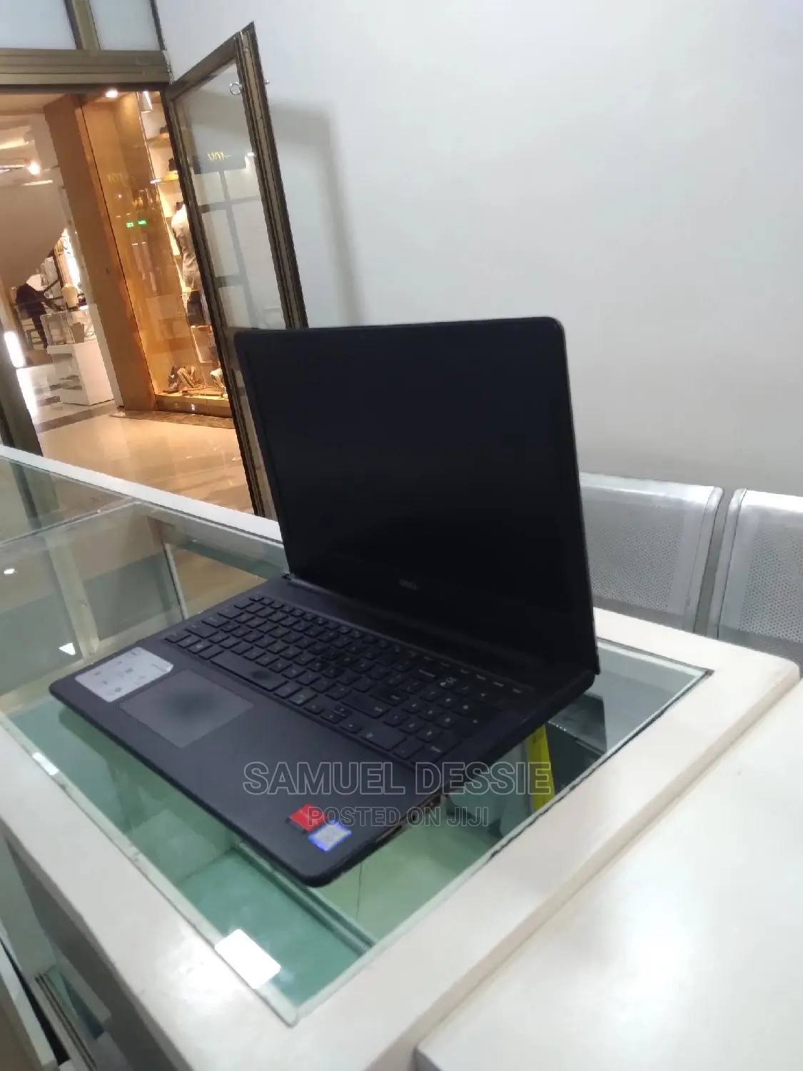 New Laptop Dell Inspiron 15 8GB Intel Core I5 HDD 1T