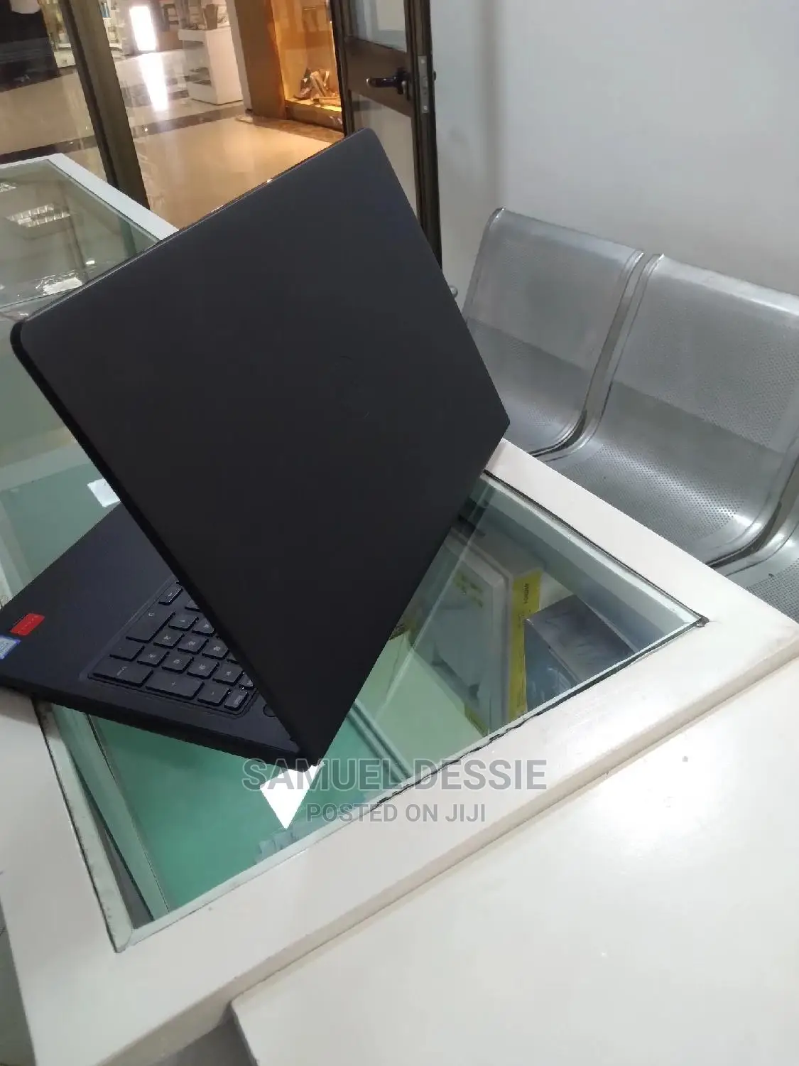 New Laptop Dell Inspiron 15 8GB Intel Core I5 HDD 1T