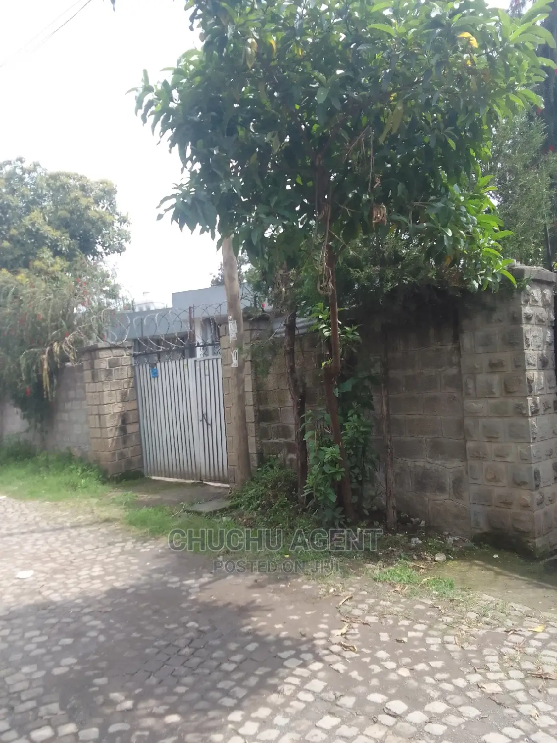 3bdrm Block of Flats in Arada for sale