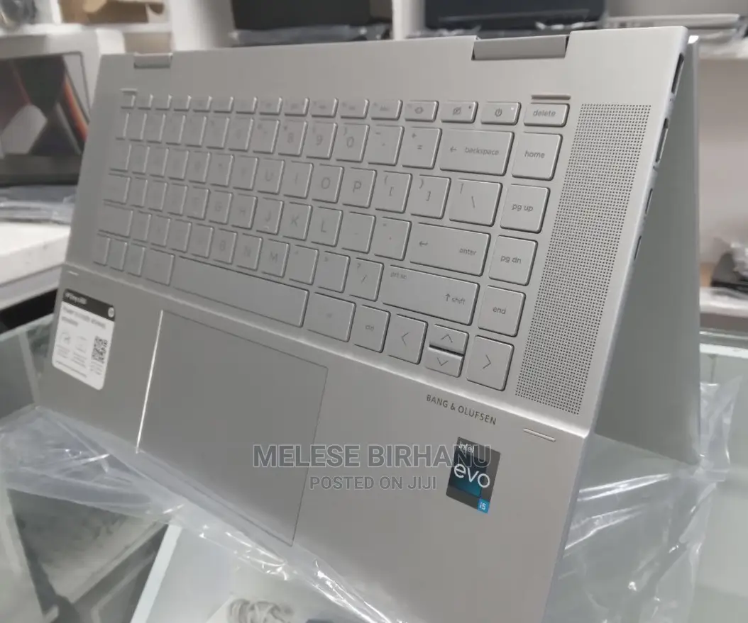 New Laptop HP Envy X360 16GB Intel Core i5 SSD 512GB