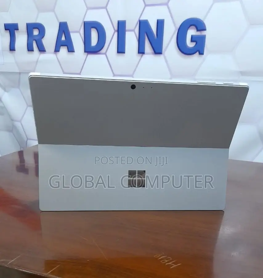 New Laptop Microsoft Surface Pro 8GB Intel Core I5 SSD 256GB