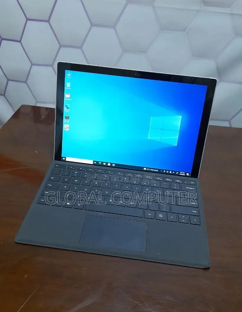 New Laptop Microsoft Surface Pro 8GB Intel Core I5 SSD 256GB