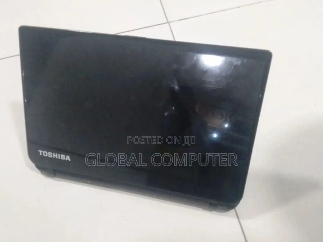 New Laptop Toshiba Satellite C55 8GB Intel Core I7 SSD 256GB