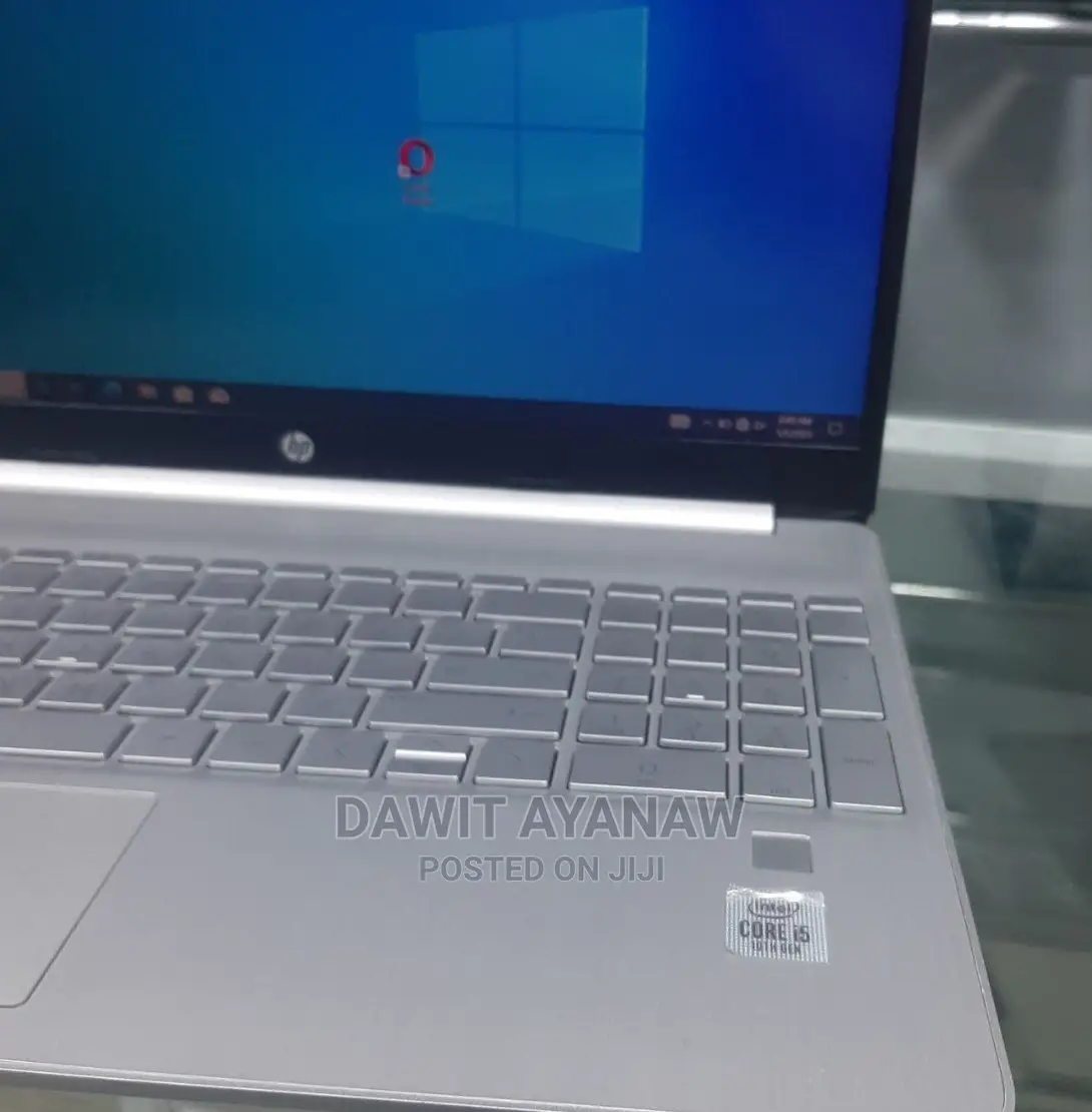 New Laptop 8GB Intel Core I5 HDD 1T